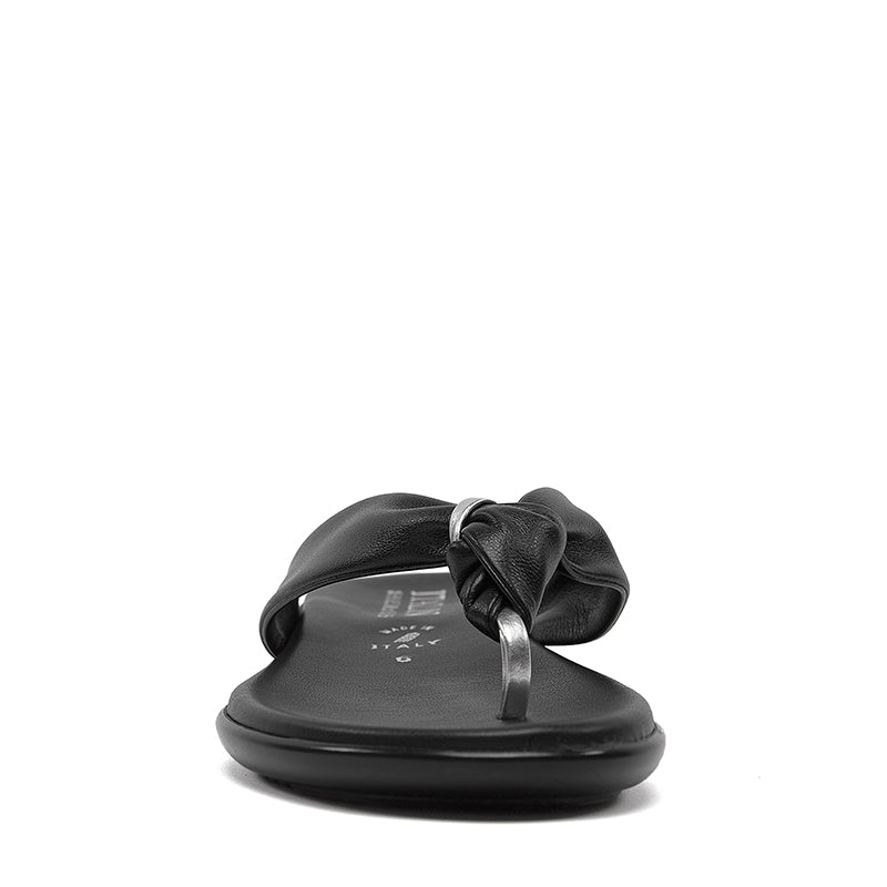 VARIANT:BLACK