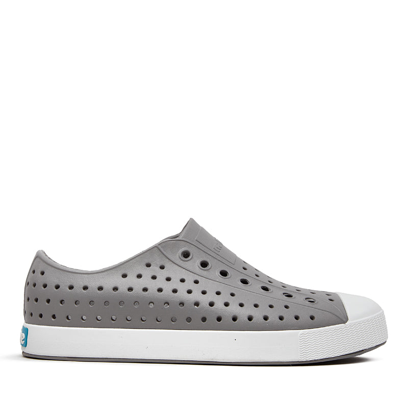 VARIANT:PIGEON GREY