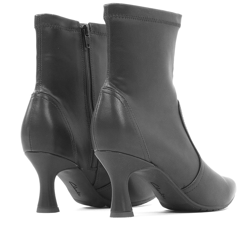 VARIANT:BLACK