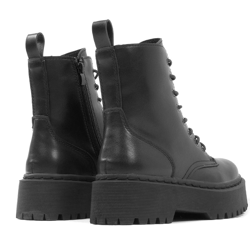 VARIANT:BLACK