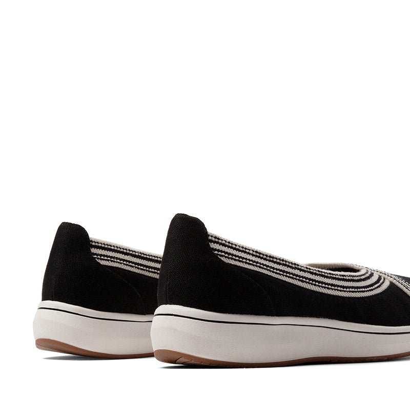 VARIANT:BLACK